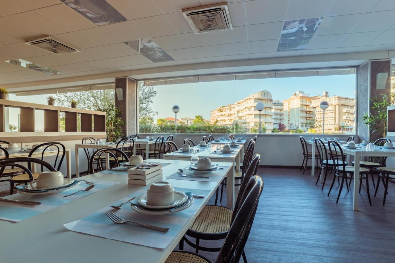 Hotel Imperiale Cattolica Esterno foto