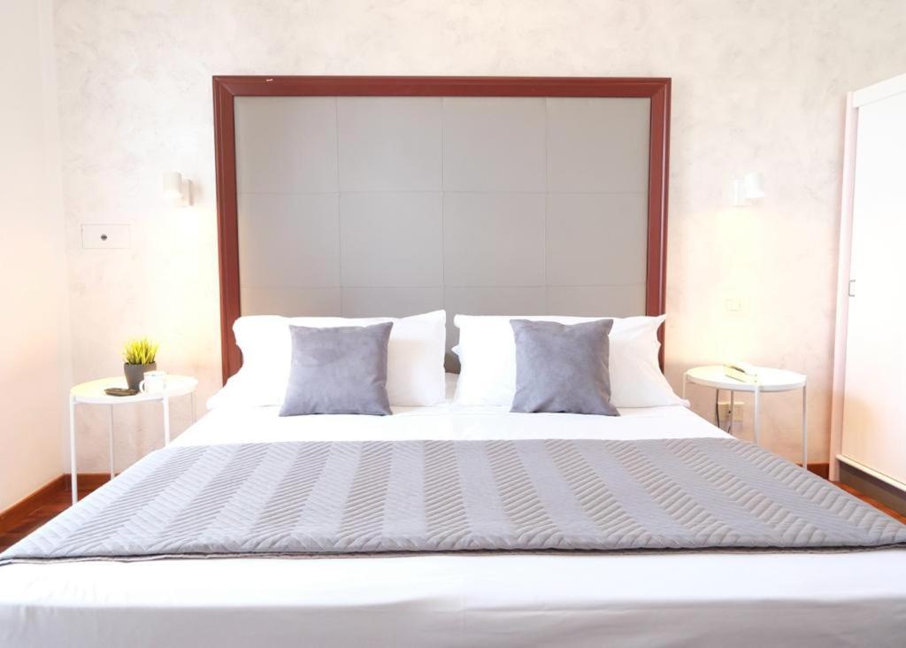 Hotel Imperiale Cattolica Esterno foto
