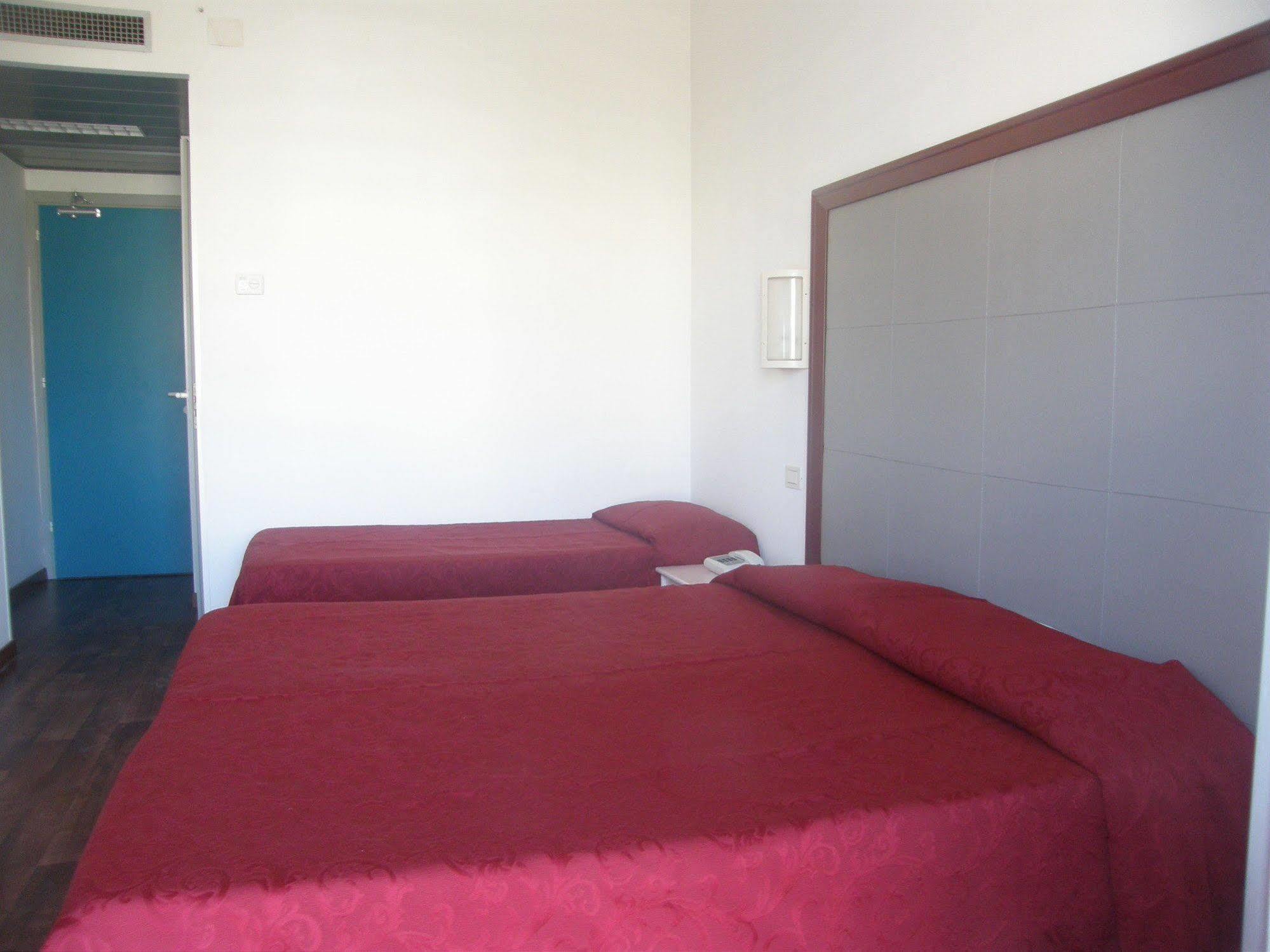 Hotel Imperiale Cattolica Esterno foto